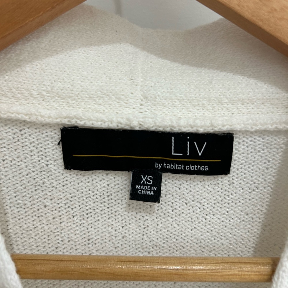 Liv by Habitat Clothes White V-Neck Pullover Sweater Long Sleeve Women’s Size XS - Picture 3 of 8